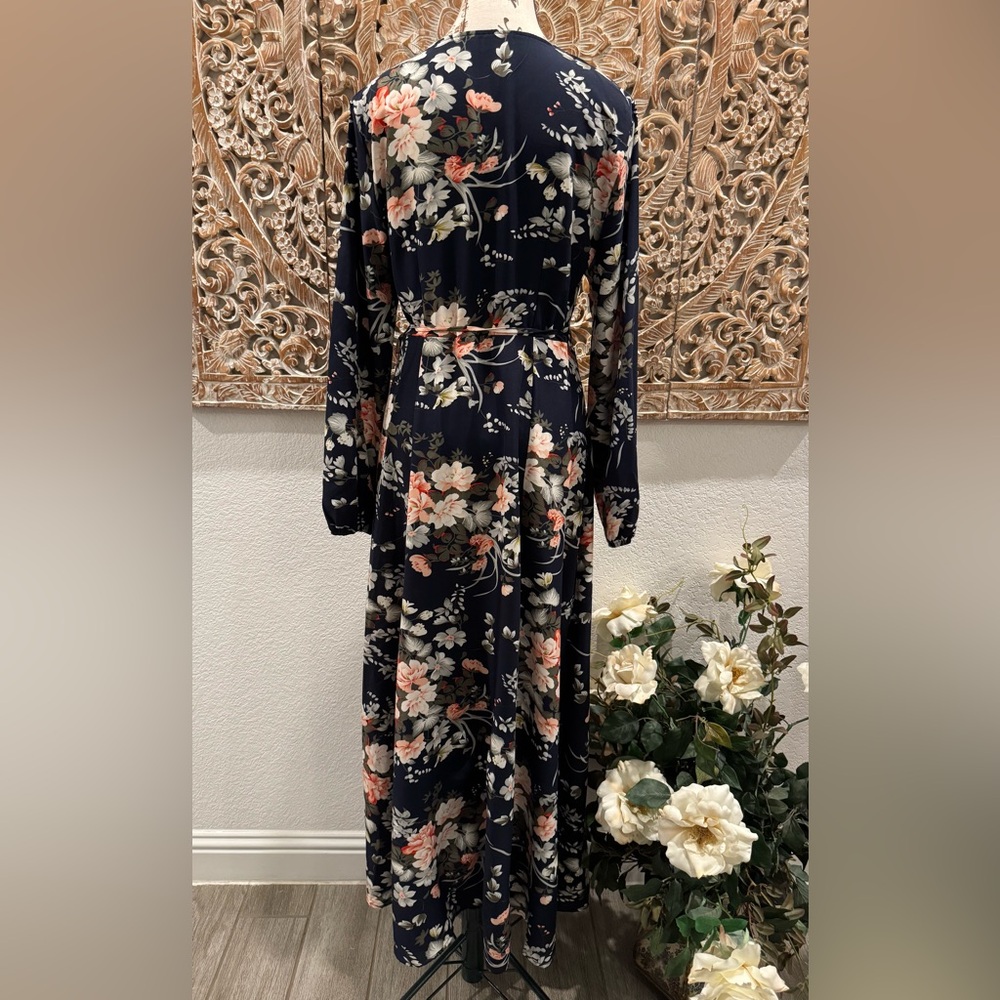 CUPSHE Floral Print Maxi Dress A-line Long Sleeves Wrap Dress- size M (8-10) - Picture 3 of 16
